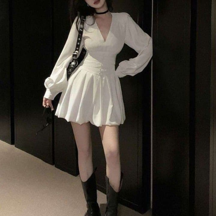 白ワンピース 華麗な女神のロマンティックワンピース