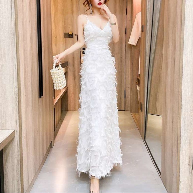 白ワンピース フェザーレイヤード キャミワンピース