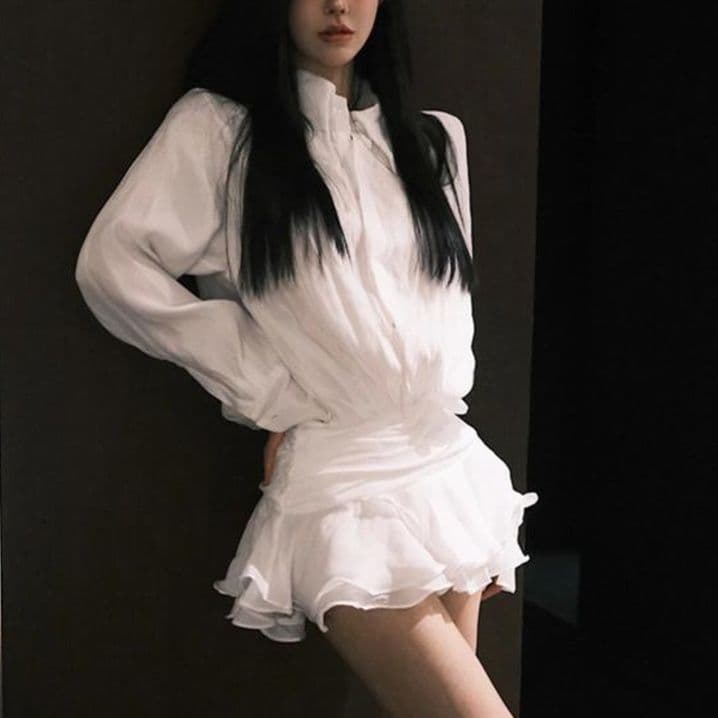 白ワンピース フリル付きロマンティックミニワンピース