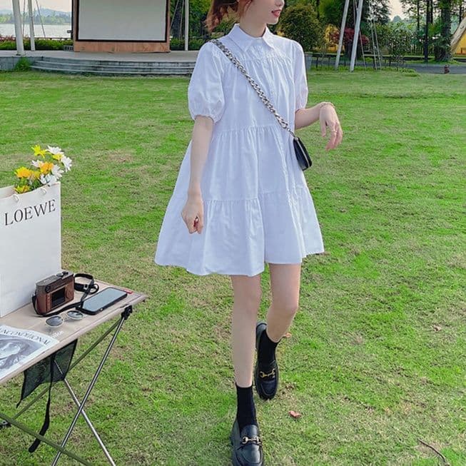 白ワンピース ティアードフリル パフ袖ワンピース