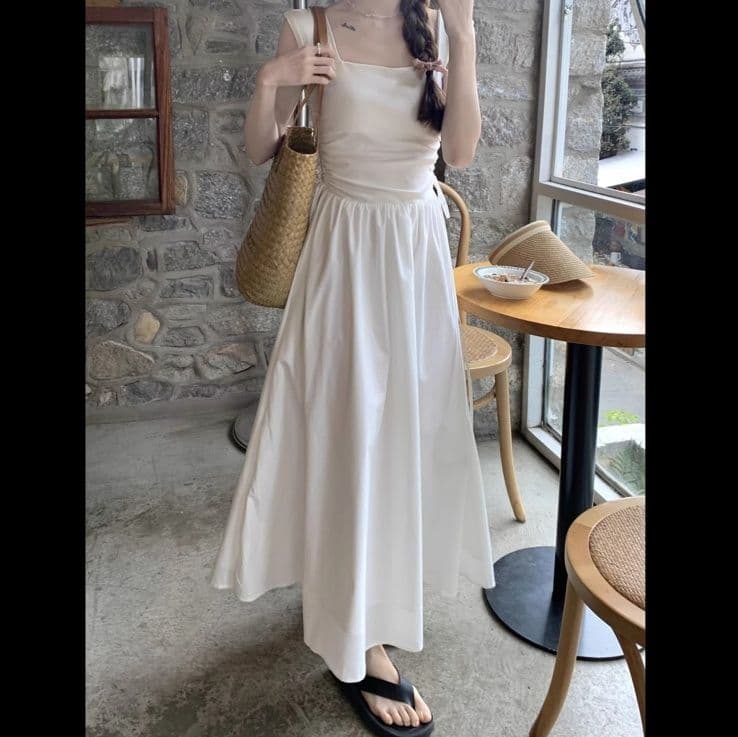 白ワンピース シンプル優美ギャザーワンピース