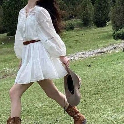 白ワンピース ふんわりティアードワンピース