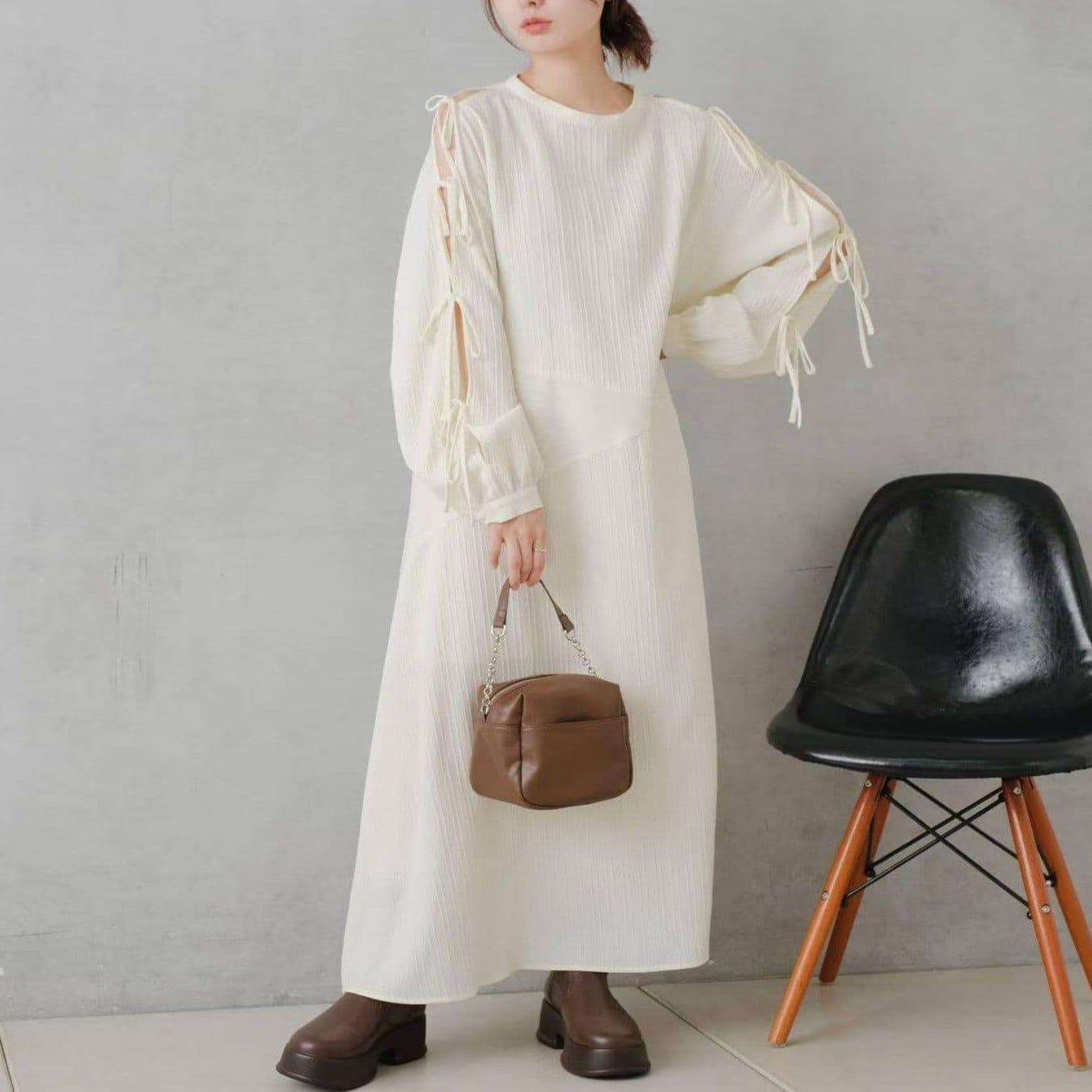 白ワンピース リボン袖ゆったりマキシワンピース