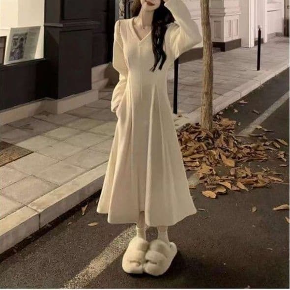 白ワンピース エレガントフレアワンピース