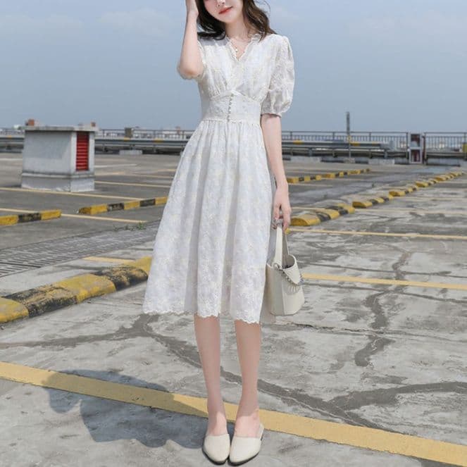 白ワンピース レース編みパフスリーブワンピース