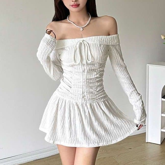 白ワンピース オフショルダーフレアミニワンピース