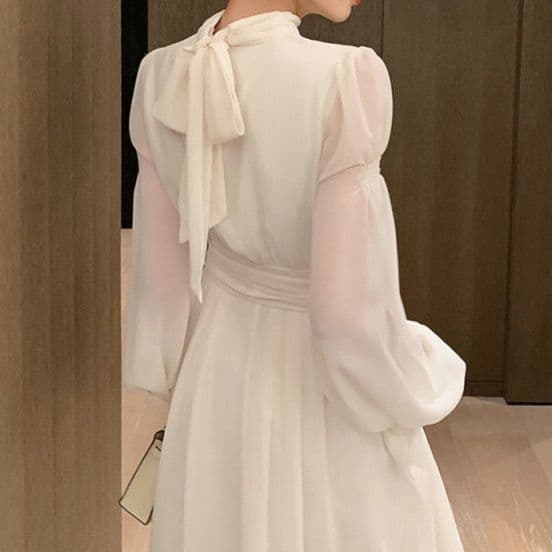 白ワンピース パフスリーブタイデザインシフォンワンピース