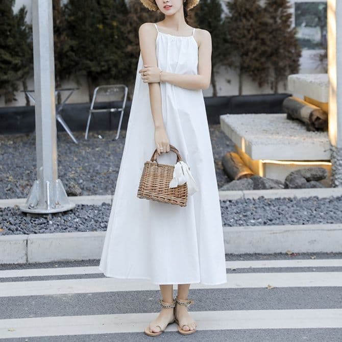 白ワンピース キャミソールゆったりシルエットロングワンピース