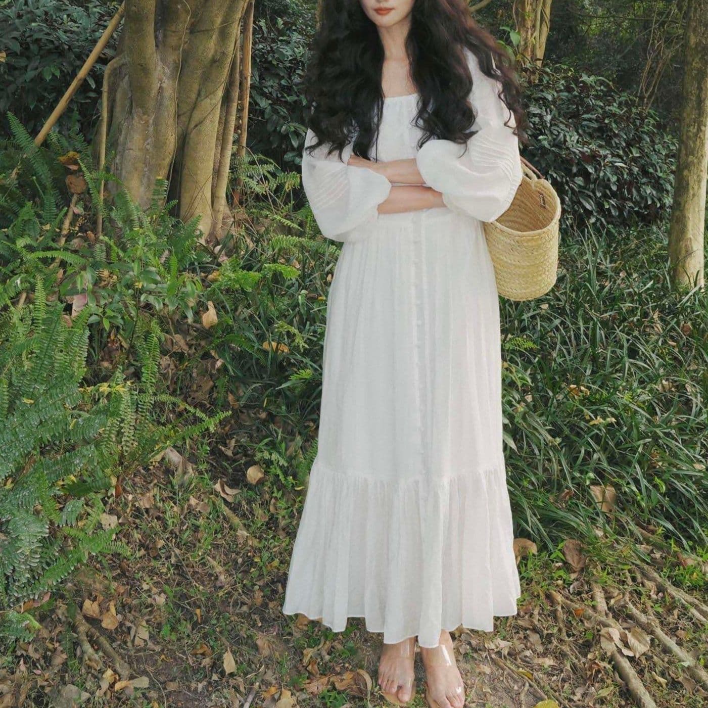 白ワンピース 森の妖精風パフスリーブワンピース