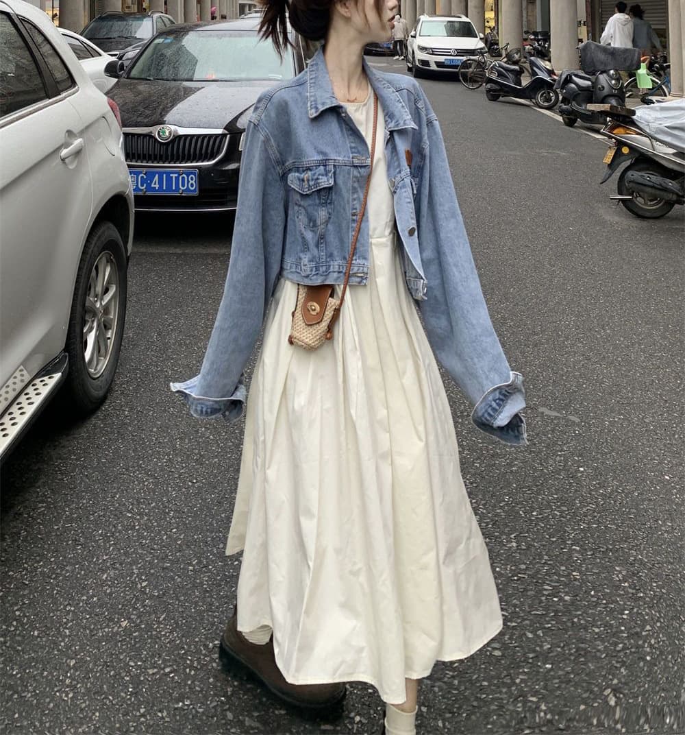 白ワンピース ノースリーブタックフレアミモレ丈ワンピース