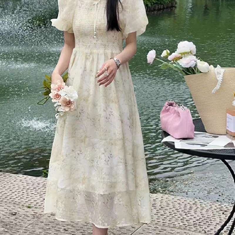 白ワンピース 花園の妖精ワンピース