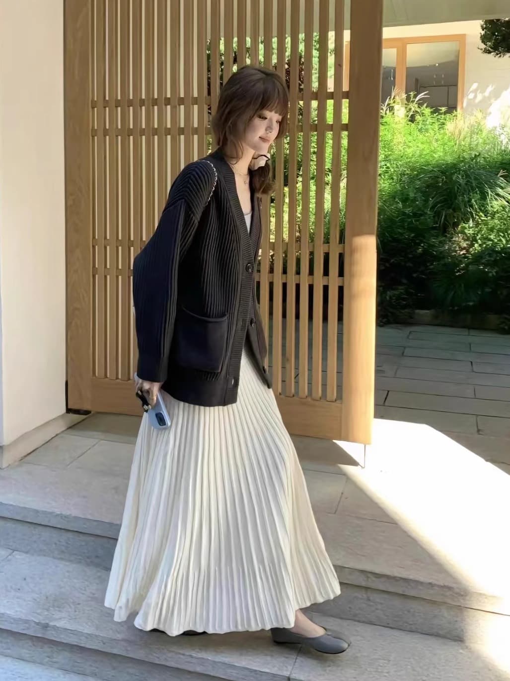 白ワンピース プリーツ ロングワンピース
