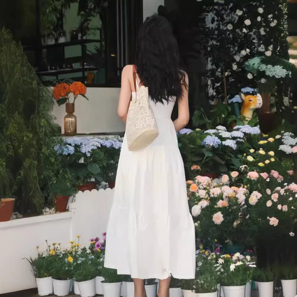白ワンピース 優美なティアードギャザーワンピース