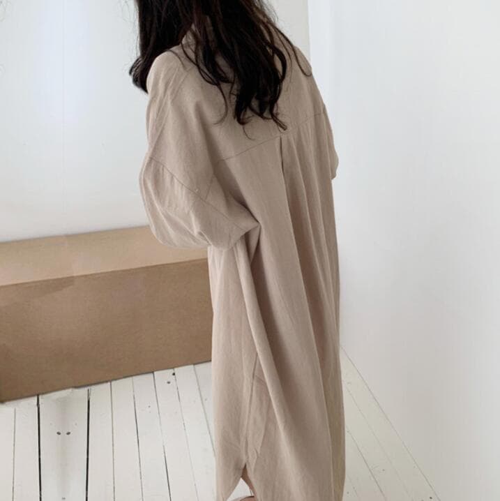 白ワンピース　ベーシックロングシャツワンピース