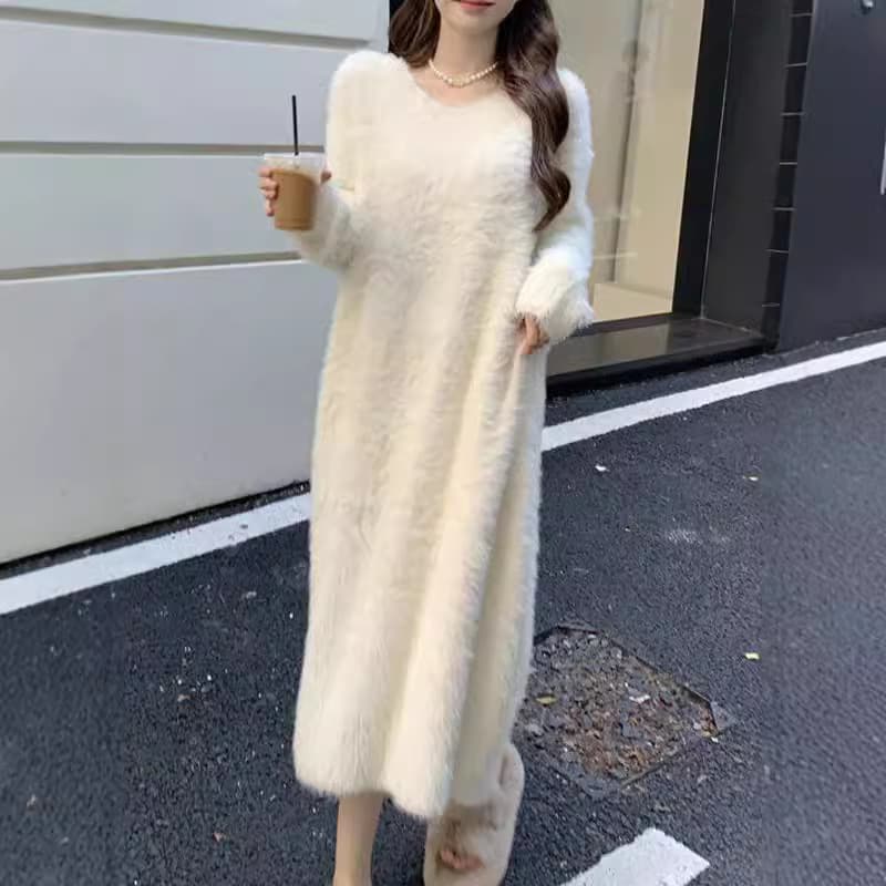 白ワンピース ふわもこミモレ丈ワンピース