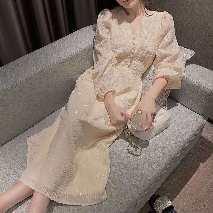 白ワンピース キラキラ輝くレトロ風ロングワンピース