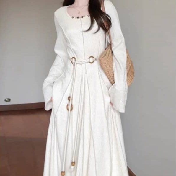 白ワンピース 優美シンプル ベルトデザイン ワンピース