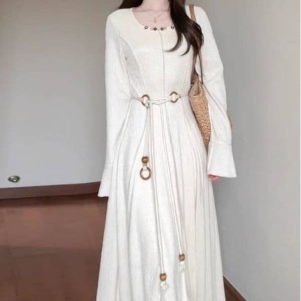 白ワンピース 優美シンプル ベルトデザイン ワンピース